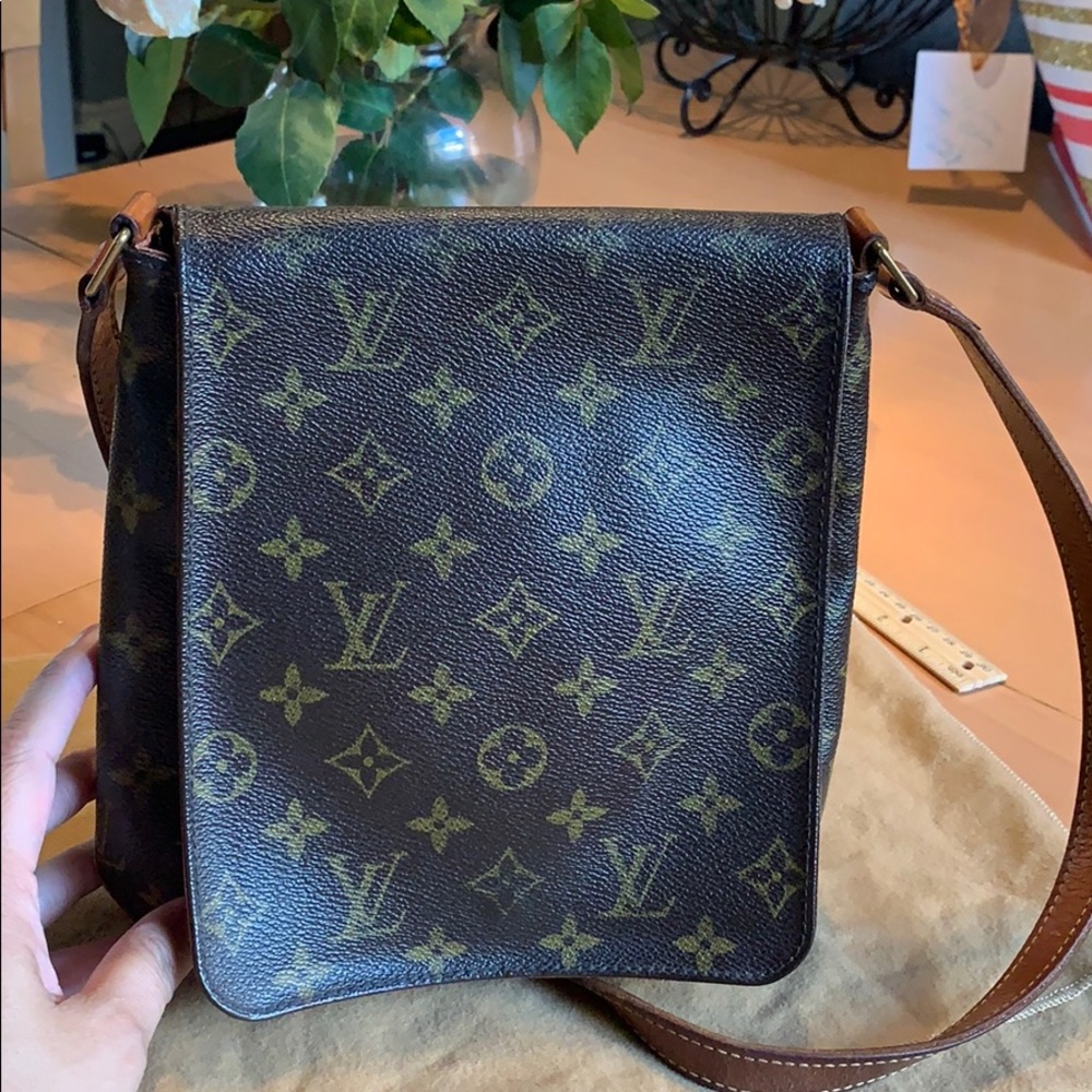LV Musette Salsa Messenger bag
